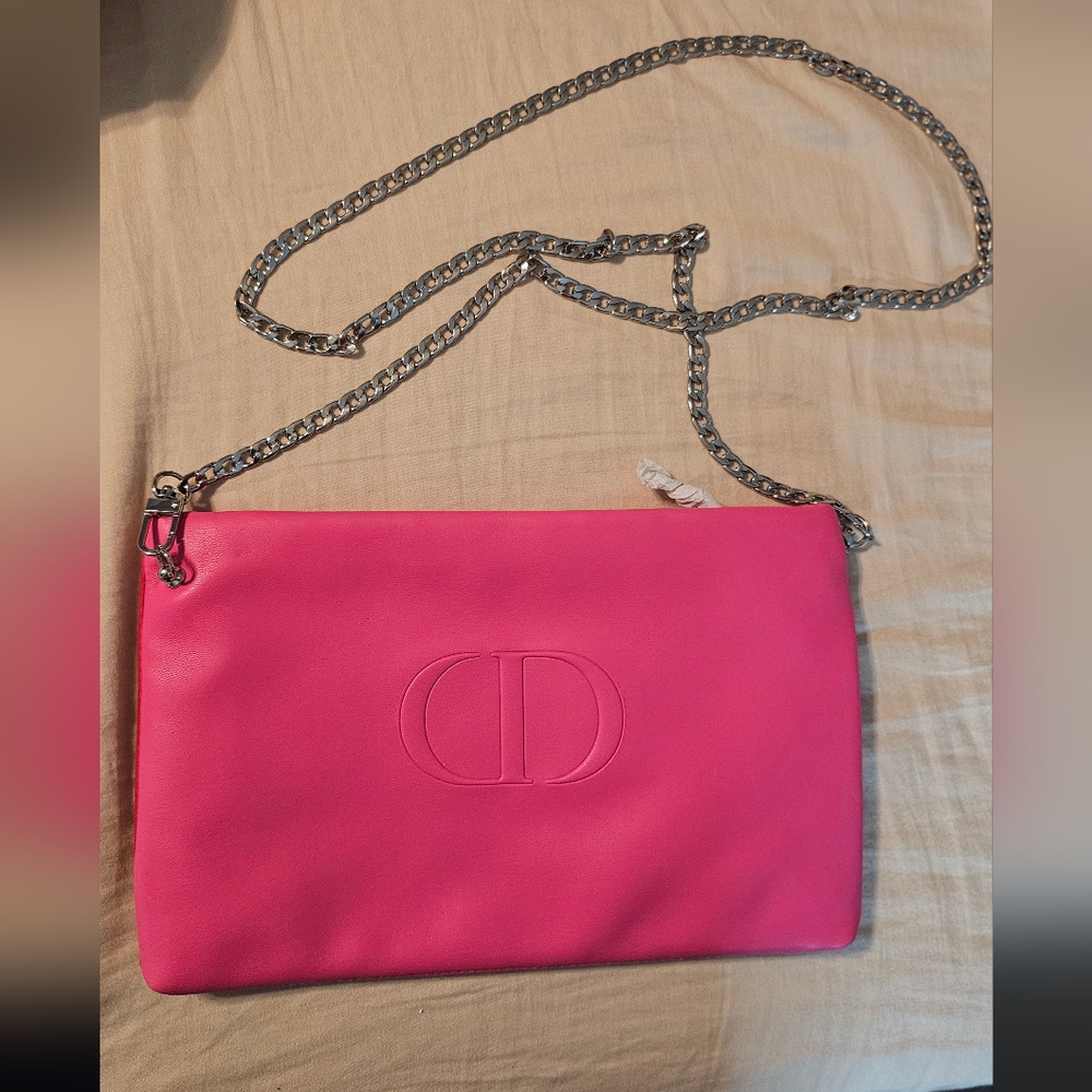 Dior Beauty Red & Pink Vegan Leather Two-Tone Pouch with crossbody chain NWOT - Picture 7 of 15
